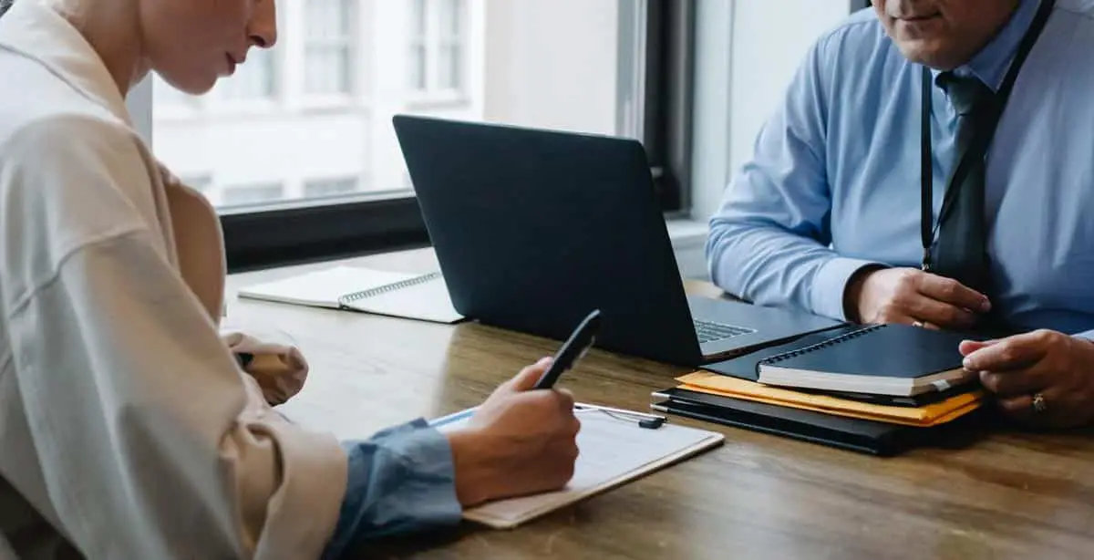 Seguro de vida o PEA: ¿en qué invertir?