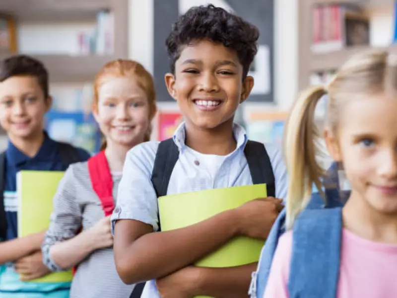 Las ventajas ocultas del seguro escolar: algo más que protección contra accidentes