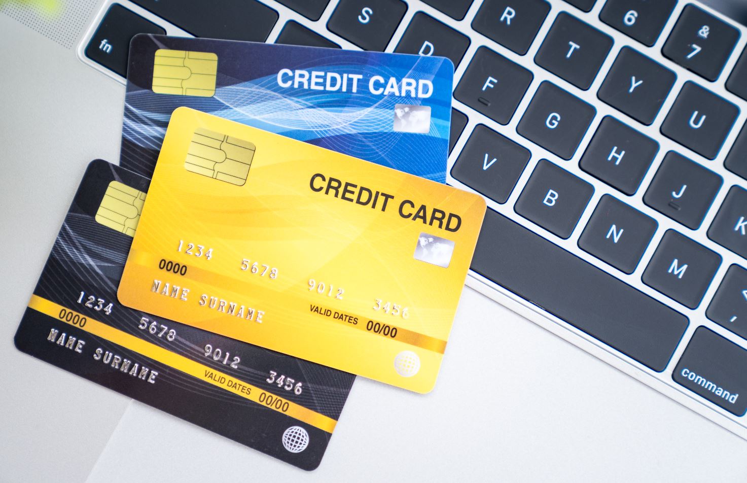 Tarjeta bancaria: ¿Tenemos que firmarla siempre?