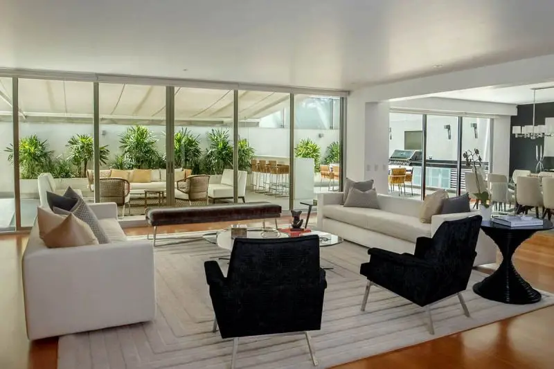 Apartamento con terraza en el último piso en París: una elección excepcional