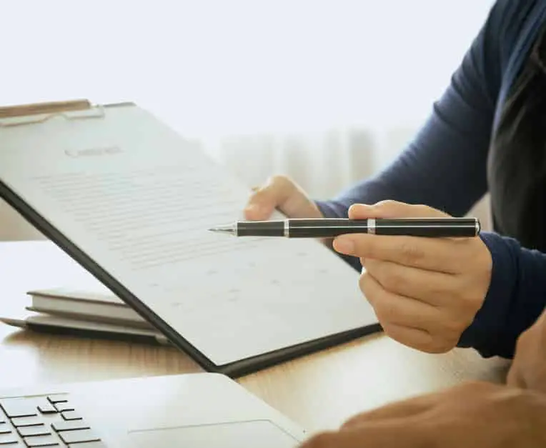 ¡4 consejos para una gestión de contratos más eficaz!