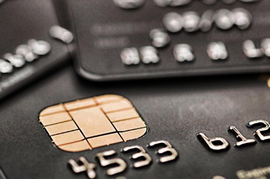 ¿Cómo conseguir una tarjeta bancaria negra?