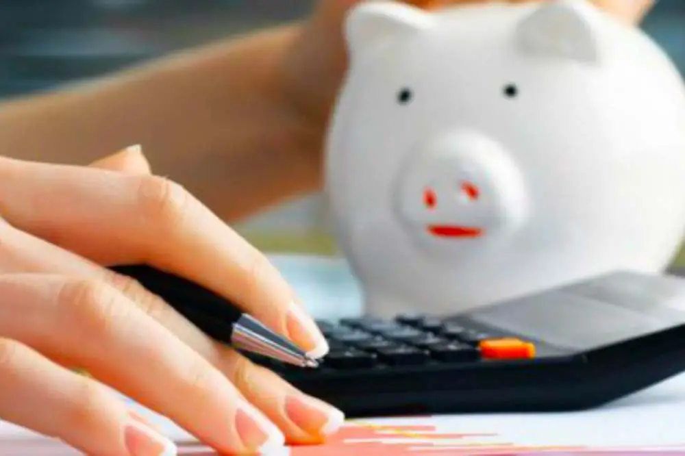 ¿Cuánto cuesta una cuenta comercial?