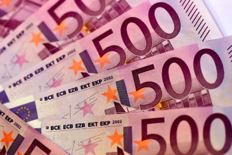 ¿Cuánto aporta un millón de euros invertido?