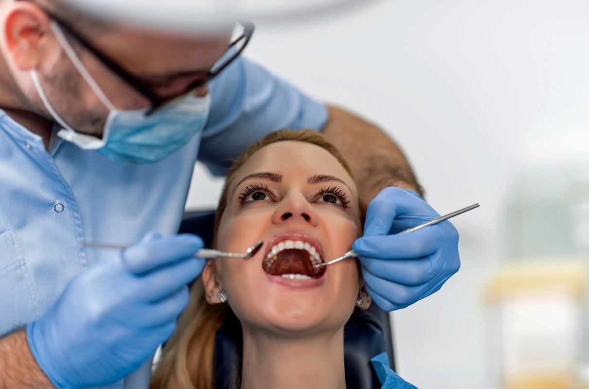 Descripción del puesto: ¿Cómo se llega a ser dentista?