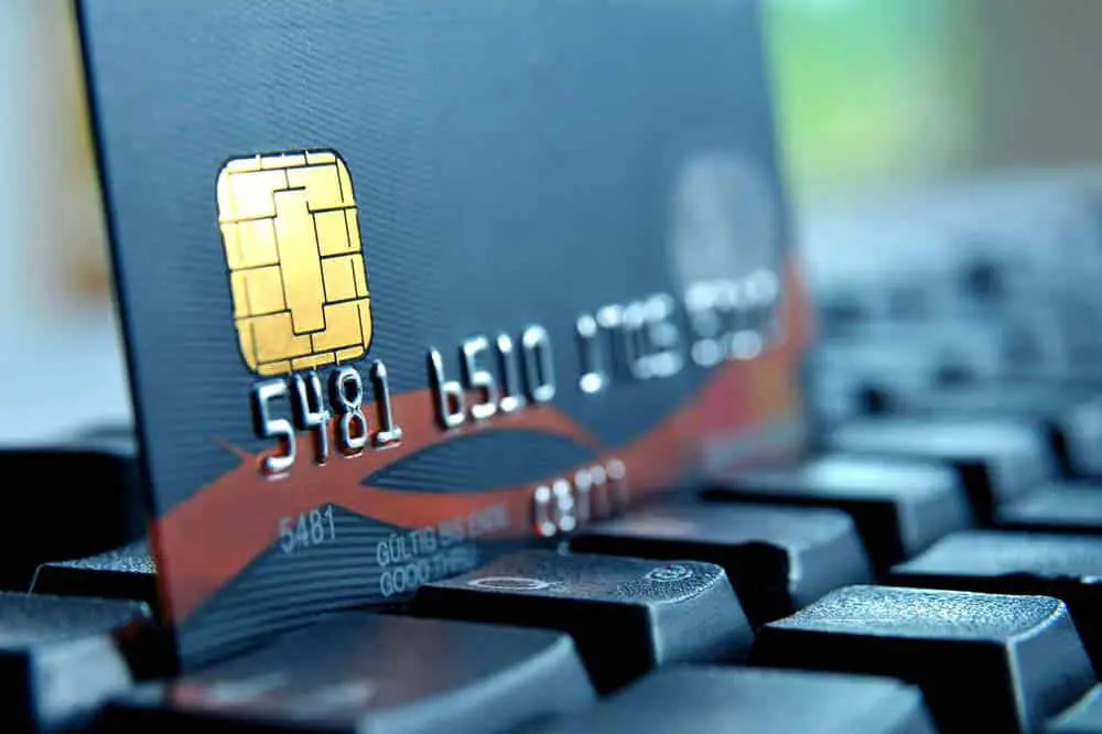 ¿Se pueden tener varias cuentas bancarias en diferentes bancos?