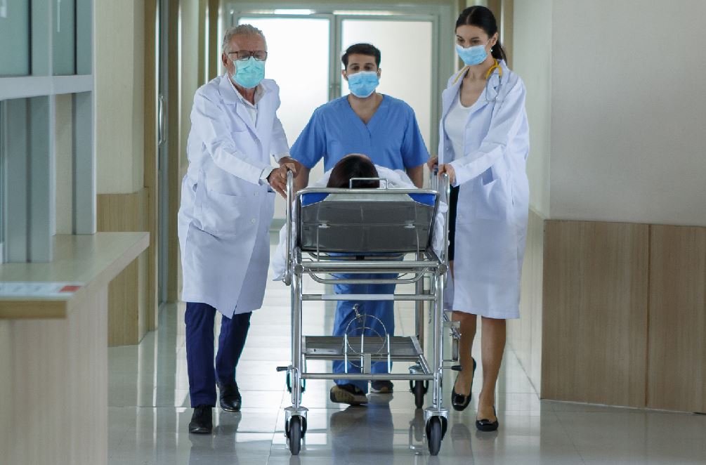 ¿Cómo me convierto en camillero?