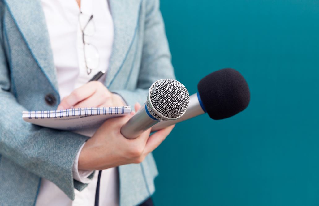 ¿Cómo me convierto en periodista independiente?