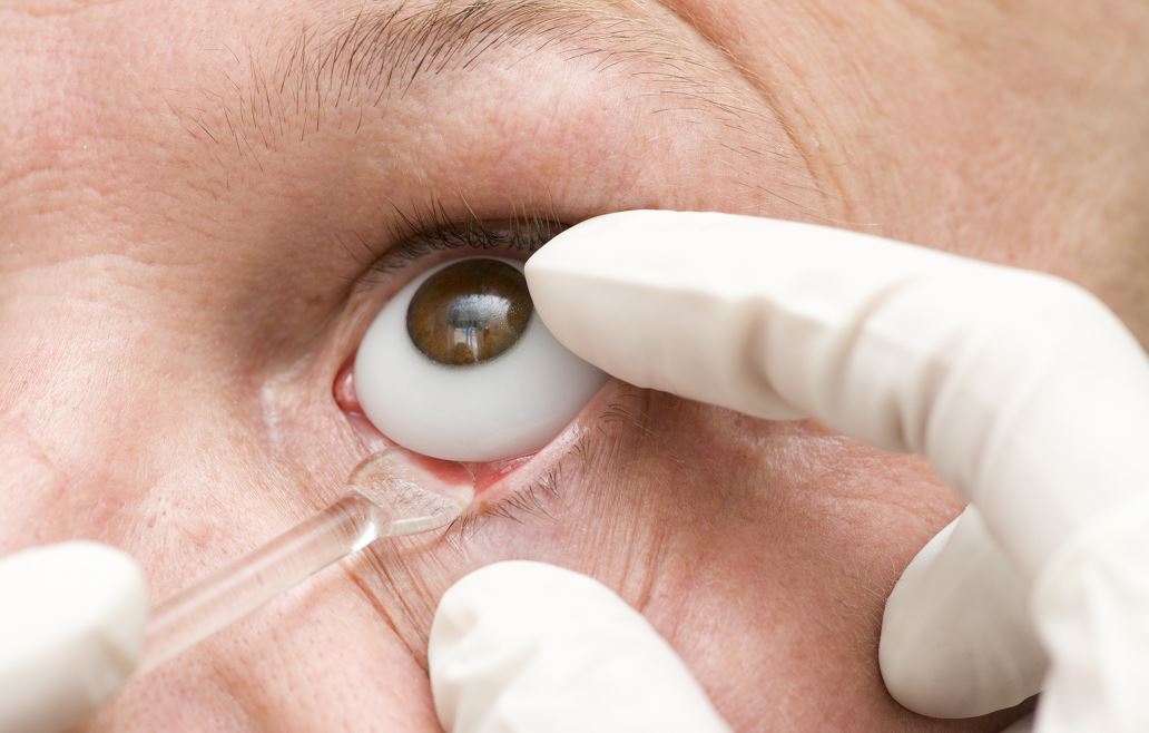 ¿Cómo se llega a ser oftalmólogo?