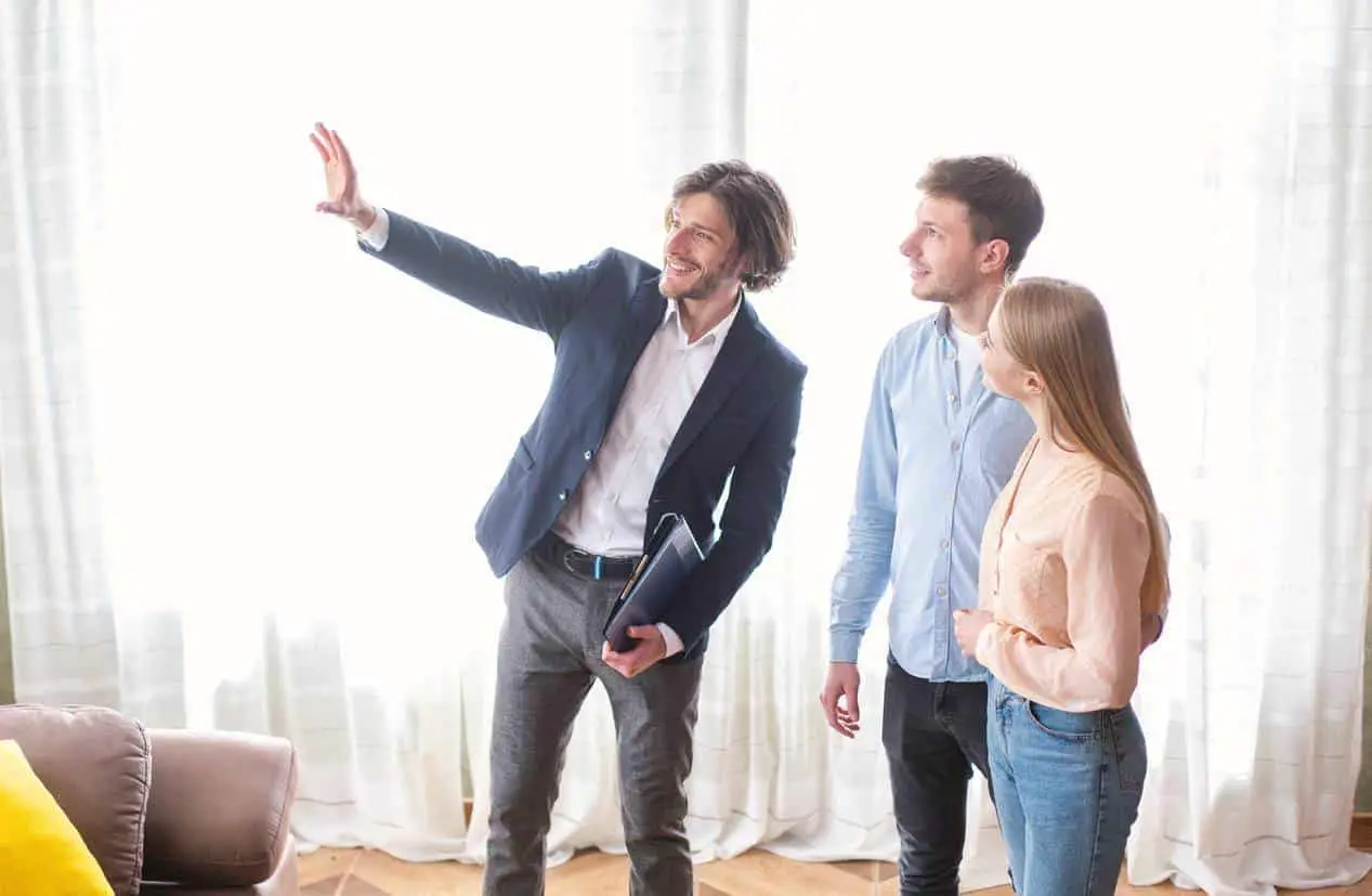 ¿Cuál es el camino para convertirse en consultor inmobiliario comercial?