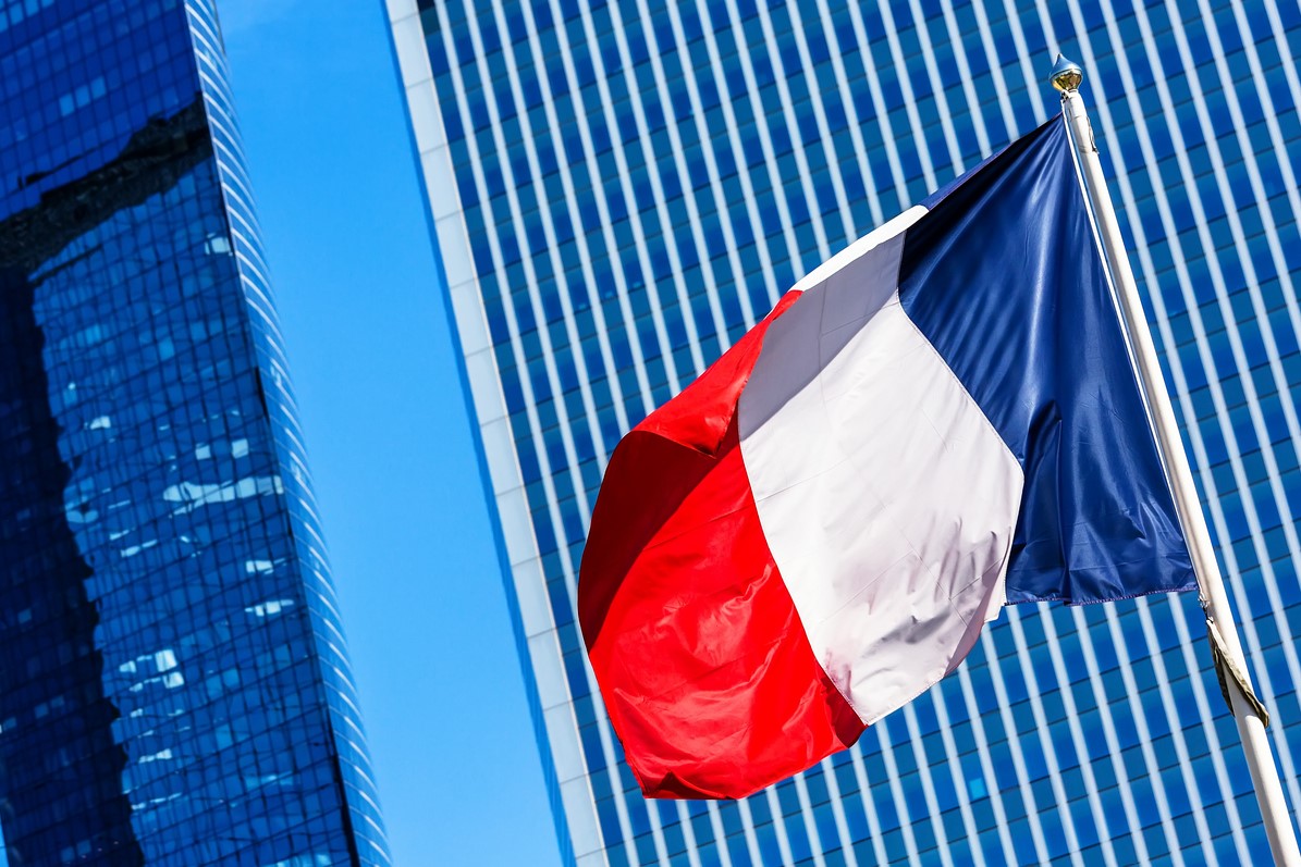 ¿Cuál es la diferencia entre crédito de pago y autorización de compromiso?