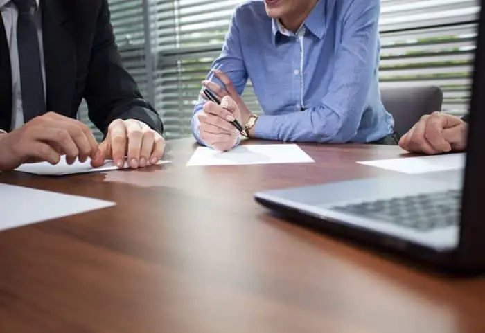 ¿Cuáles son los desafíos comunes al vender un negocio y cómo superarlos?