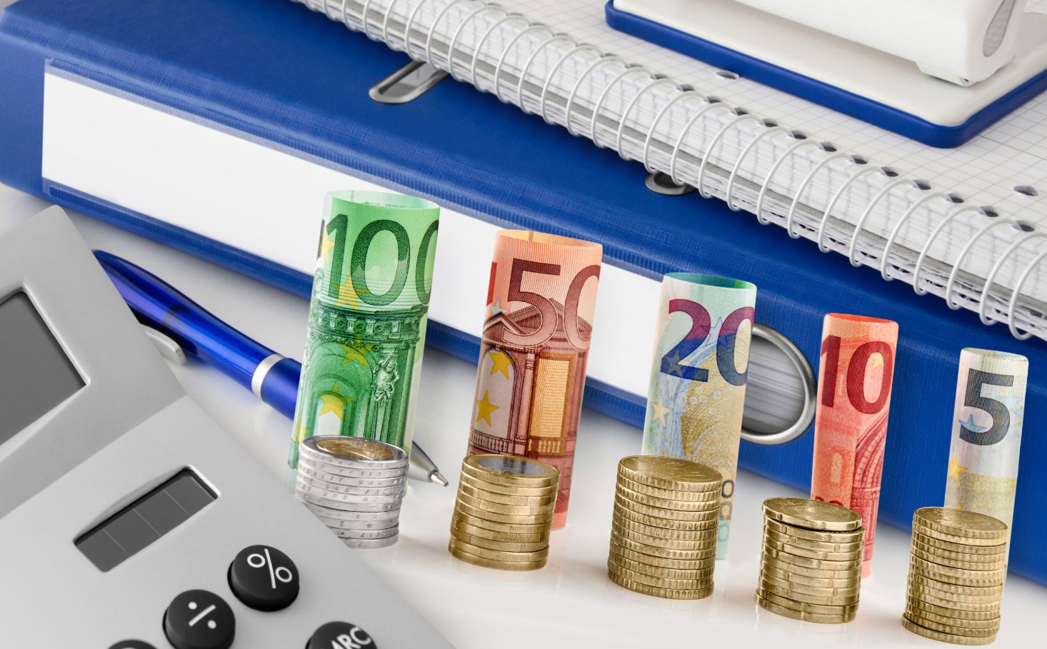 El mandato de efectivo: presentación, proceso y precios