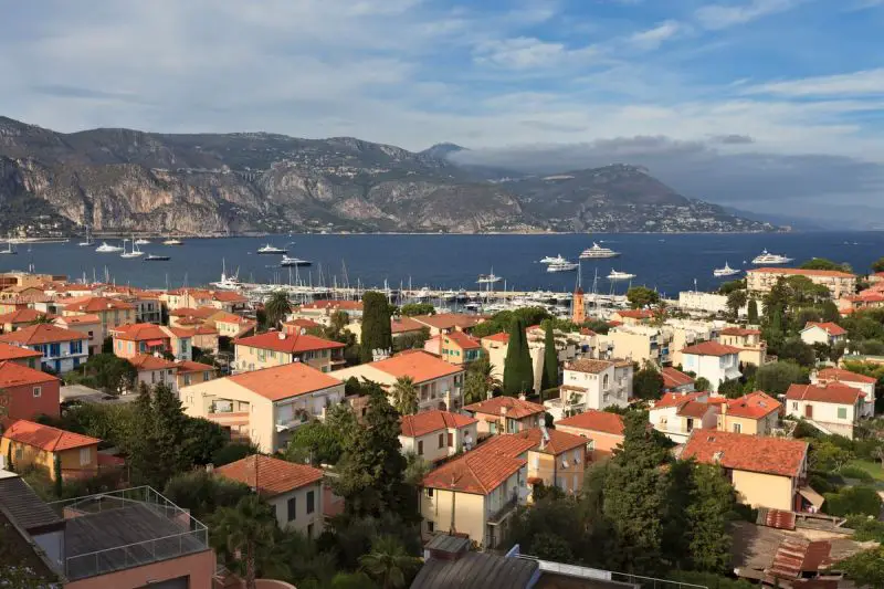 Comprar una casa en los Alpes Marítimos para el verano