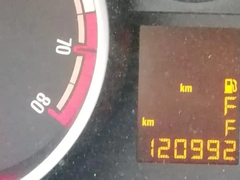 ¿Cómo obtengo y descifro un código de error de Opel?